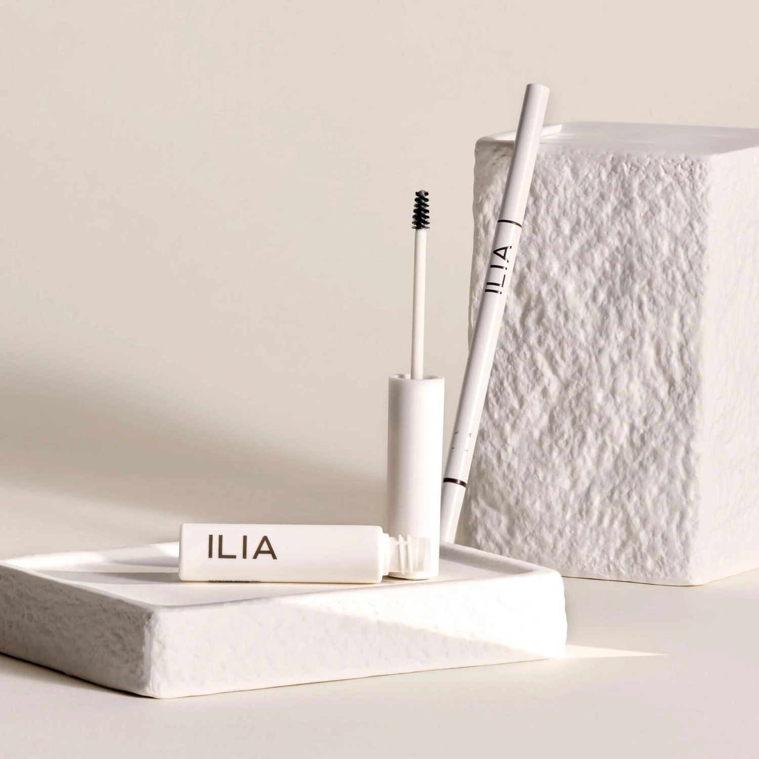 In Full Micro-Tip Crayon Sourcils – Image 10